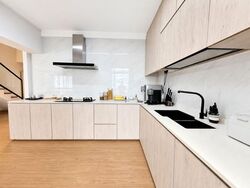 Blk 102 Rivervale Court (Sengkang), HDB Executive #619480701